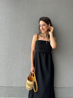 Vestido longo viscolinho de alça decote com camadas preto Jabuticaba