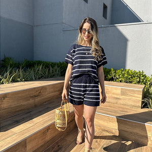 Conjunto tricot short e blusa listrado azul marinho e branco Caju