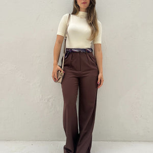 Body de Malha com Gola Fechada e Manga Curta Amarela Amarílis