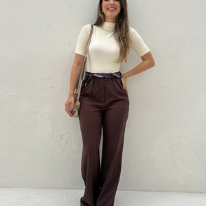 Body de Malha com Gola Fechada e Manga Curta Amarela Amarílis