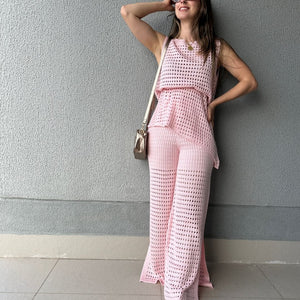 Conjunto Tricô de Calça Ampla e Blusa Assimétrica Rosa