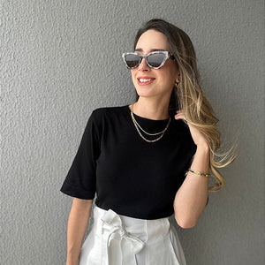 Blusa em tricot com manga curta linha basic preta Maçã