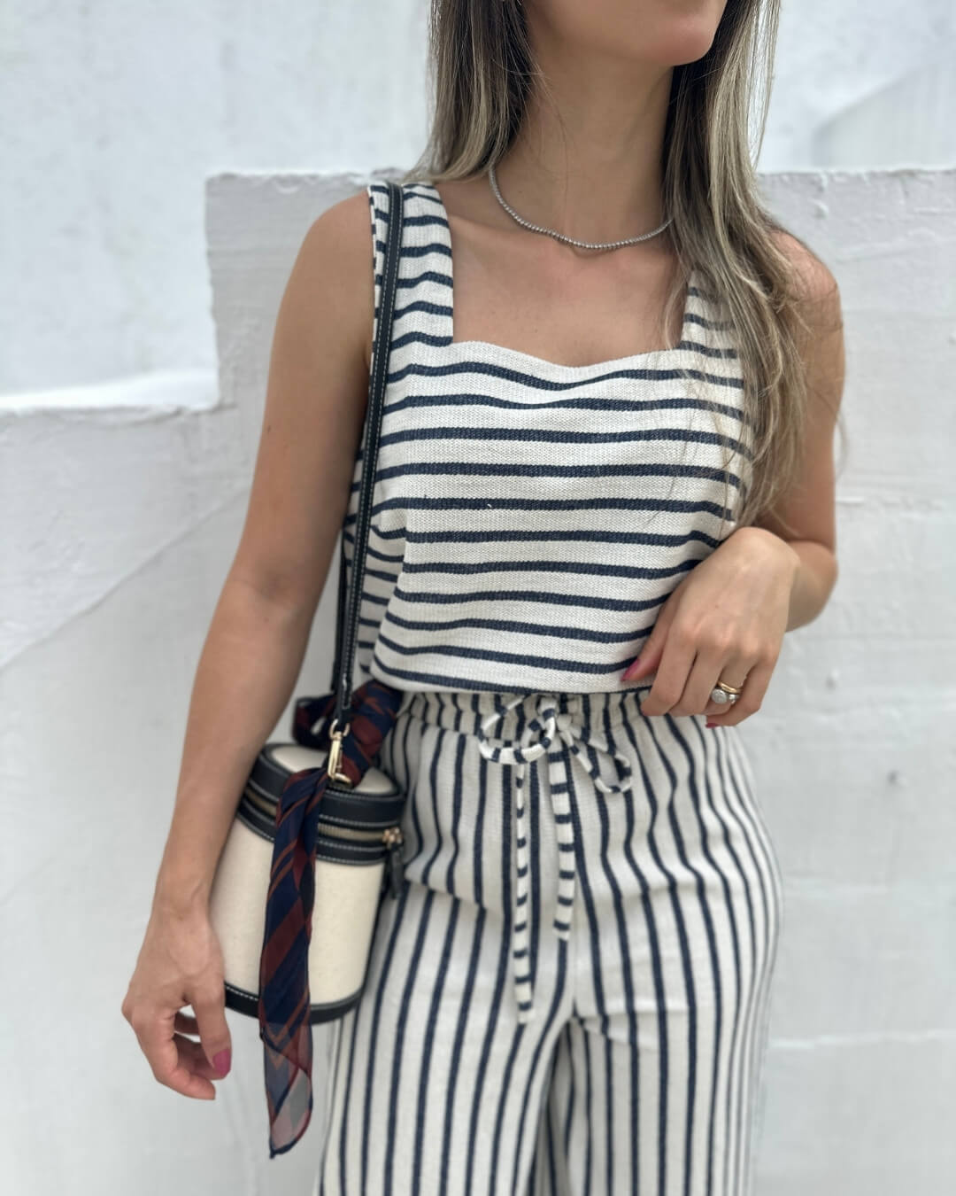 Conjunto com Listras Branco e Azul Abacaxi