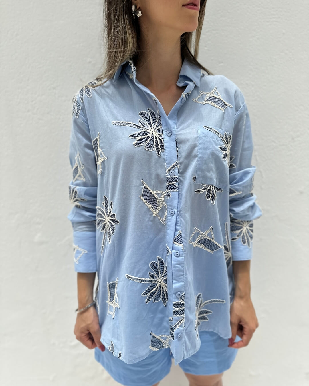 Camisa Manga Longa 100% Algodão Bordada Azul Coqueiro