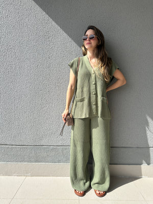 Conjunto Calça e Colete Pistache