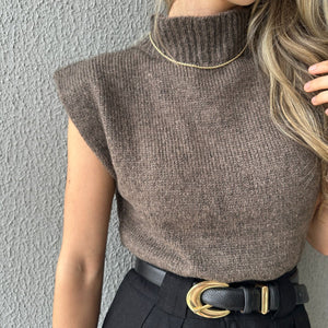 Kit Colete Tricot Marrom Avelã e Body de Tule Iris