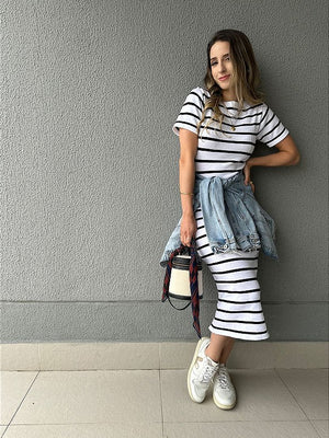 Vestido de tricot midi branco com listras pretas Dália