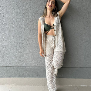 Conjunto de tricot com calça e colete com botoes cru Coqueiro