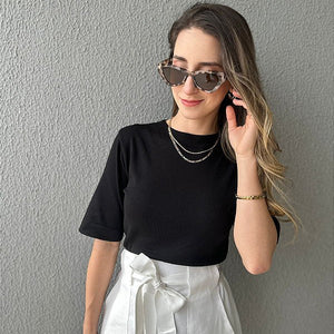 Blusa em tricot com manga curta linha basic preta Maçã